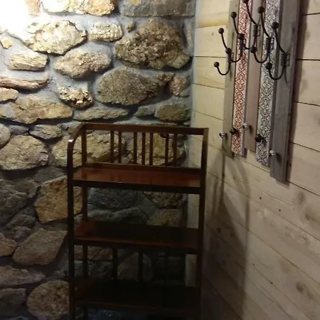 Haris Nyaraló Szárti